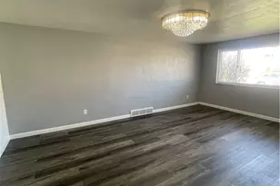 1419 Cardinal Dr, Scott Township, PA 15243 - Photo 5