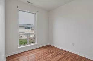 526 College Park Dr, Moon/Crescent Twp, PA 15108 - Photo 9