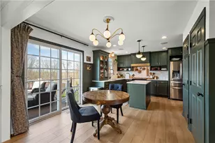 1024 Greenfield Dr, Cecil, PA 15317 - Photo 9