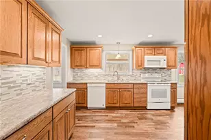 5667 Lincoln Hwy, Quemahoning Township, PA 15563 - Photo 9