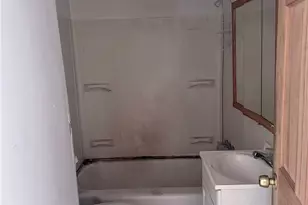 336 Ladson St, Pittsburgh, PA 15206 - Photo 9