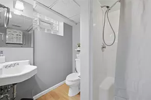 2386 Crestview Rd, Pittsburgh, PA 15216 - Photo 29