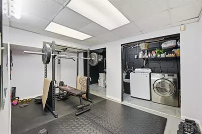 2386 Crestview Rd, Pittsburgh, PA 15216 - Photo 25