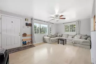 2386 Crestview Rd, Pittsburgh, PA 15216 - Photo 11