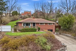 2386 Crestview Rd, Pittsburgh, PA 15216 - Photo 3