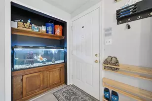 2386 Crestview Rd, Pittsburgh, PA 15216 - Photo 7