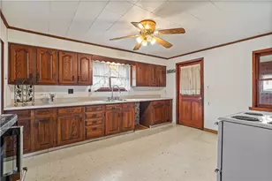 636 6th St, , PA 15927 - Photo 9