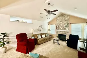 194 Wood Hawk Ln, Franklin Township, PA 16001 - Photo 7