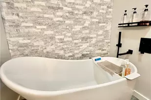 194 Wood Hawk Ln, Franklin Township, PA 16001 - Photo 19