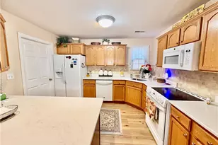 194 Wood Hawk Ln, Franklin Township, PA 16001 - Photo 15