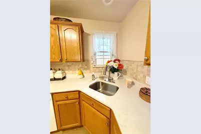 194 Woodhawk Ln, Franklin Township, PA 16001 - Photo 13