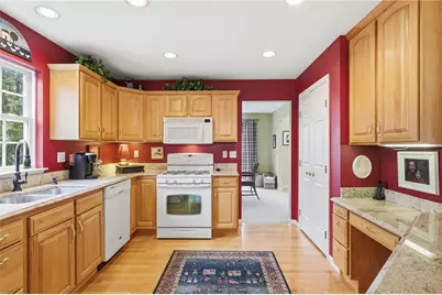 6855 Stephanie Ct, Murrysville, PA 15626 - Photo 11