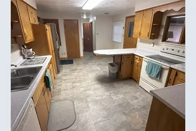 728 N Pike Rd, Jefferson Township, PA 16023 - Photo 5