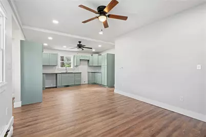 253 Waddell Ave, Donora, PA 15033 - Photo 5