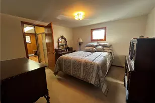 406 Walnut St, Vandergrift, PA 15690 - Photo 9