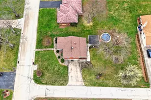 125 Martha Ave, South Union Township, PA 15445 - Photo 11