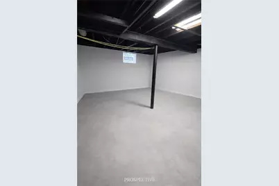 703 Laura St, West Mifflin, PA 15122 - Photo 25