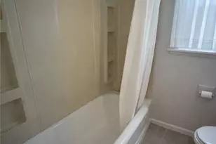 703 Laura St, West Mifflin, PA 15122 - Photo 11