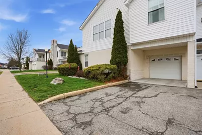 244 Adams Pointe Blvd #10, Adams Township, PA 16046 - Photo 33