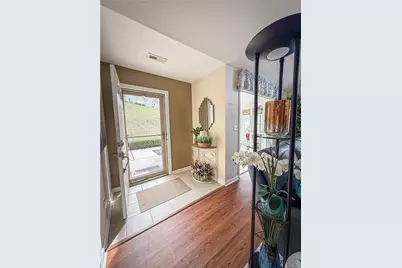 3053 Kensington Ct, Connoquenessing Township, PA 16053 - Photo 3