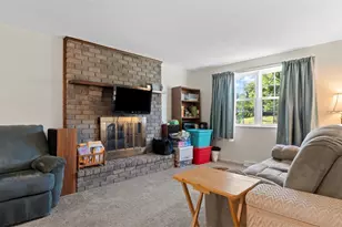 575 Fairfield Dr, Hempfield Township, PA 15601 - Photo 5