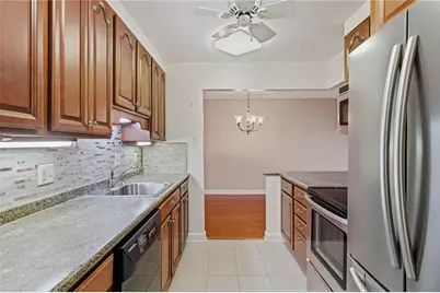 5600 Munhall Rd #902, Pittsburgh, PA 15217 - Photo 13