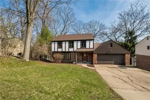 1253 Earlford Dr, Pittsburgh, PA 15227 - Photo 3