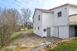 110 Grant St, Burgettstown Boro, PA 15021 - Photo 41