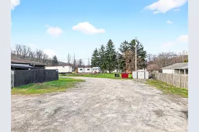 1344 Georges Fairchance Rd, Georges Township, PA 15478 - Photo 9