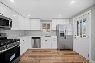 3586 South Park Rd, Bethel Park, PA 15102 - Photo 9