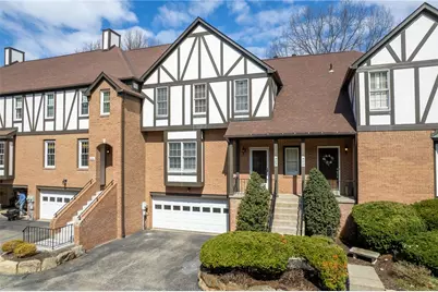 302 Kingsberry Cir, Pittsburgh, PA 15234 - Photo 1