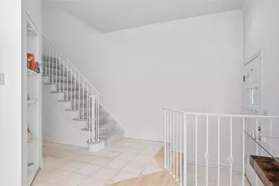 302 Kingsberry Cir, Pittsburgh, PA 15234 - Photo 17