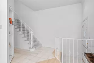 302 Kingsberry Cir, Pittsburgh, PA 15234 - Photo 17