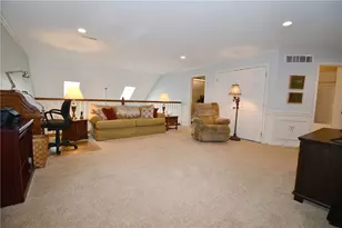 2013 Croghan Dr, Collier Township, PA 15106 - Photo 21