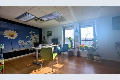 406 McKnight Park Dr, Ross Twp, PA 15237 - Photo 17