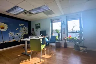 406 McKnight Park Dr, Ross Twp, PA 15237 - Photo 17