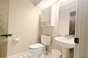 406 McKnight Park Dr, Ross Twp, PA 15237 - Photo 25