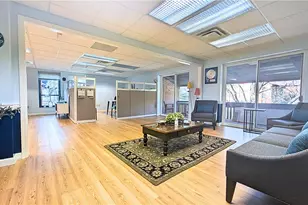 406 McKnight Park Dr, Ross Twp, PA 15237 - Photo 9