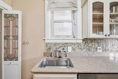 2208 Delaware Ave, Pittsburgh, PA 15218 - Photo 13