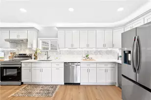 731 Chartiers St, Bridgeville, PA 15017 - Photo 17