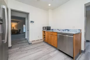 6100 Wellesley Ave, Pittsburgh, PA 15206 - Photo 17