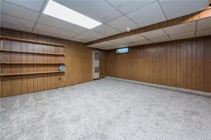 6100 Wellesley Ave, Pittsburgh, PA 15206 - Photo 41