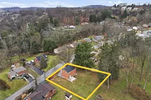 5843 Wilson Dr, Bethel Park, PA 15102 - Photo 29