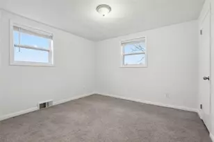 5843 Wilson Dr, Bethel Park, PA 15102 - Photo 19