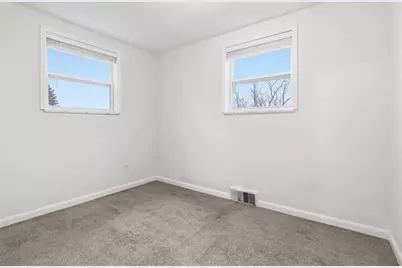 5843 Wilson Dr, Bethel Park, PA 15102 - Photo 21