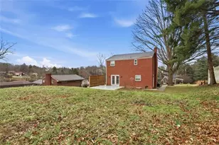 5843 Wilson Dr, Bethel Park, PA 15102 - Photo 27