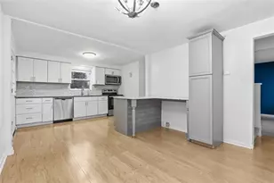 5843 Wilson Dr, Bethel Park, PA 15102 - Photo 7