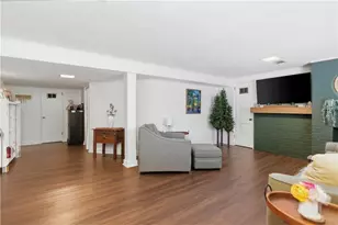 4353 E Barlind Dr, Pittsburgh, PA 15227 - Photo 19