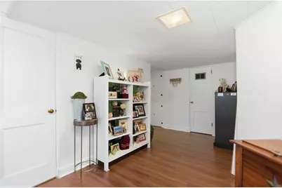 4353 E Barlind Dr, Pittsburgh, PA 15227 - Photo 21