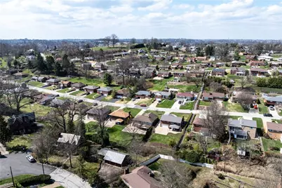 4353 E Barlind Dr, Pittsburgh, PA 15227 - Photo 33